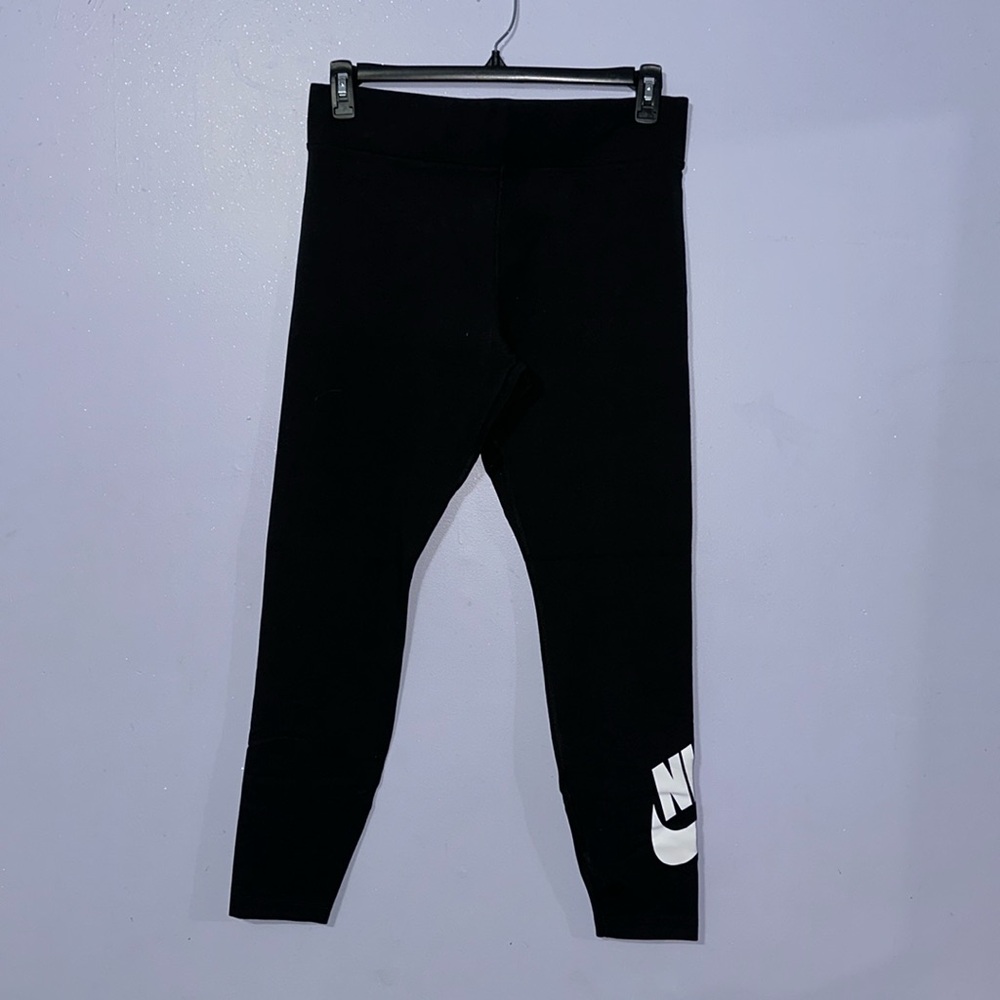 Nike Tight Fit Regular Length Leggings